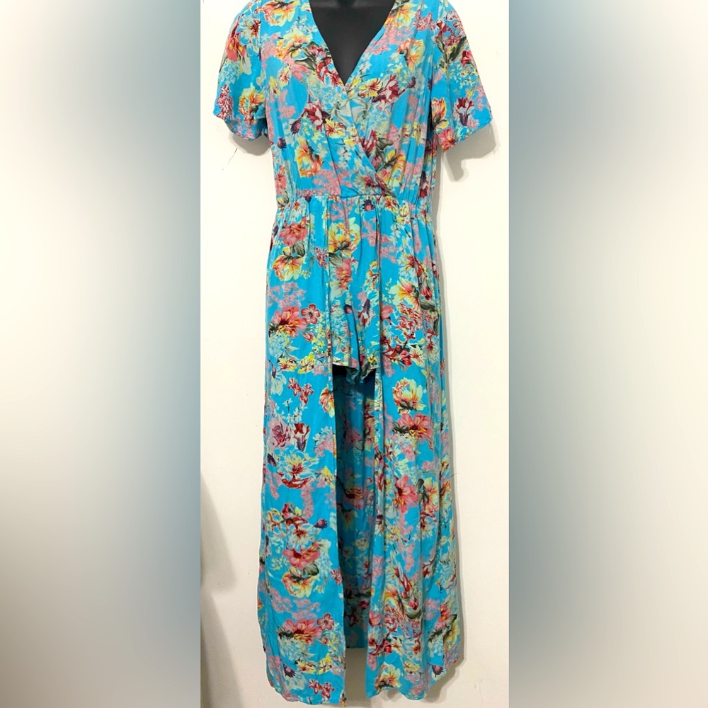 Angie size medium floral romper